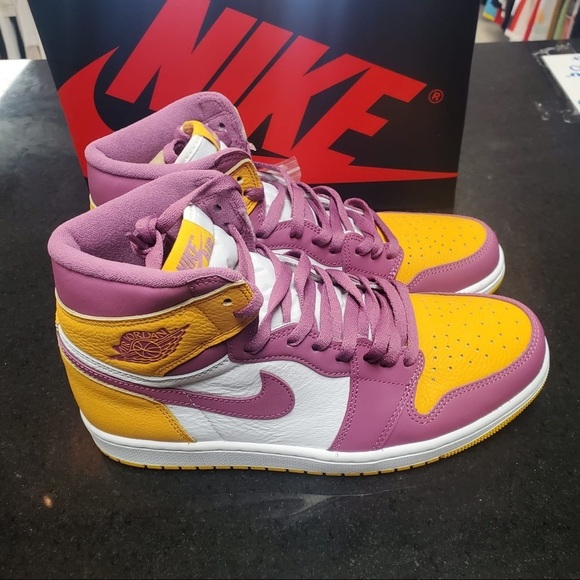 Sz 9.5 Air Jordan 1 Retro High OG \'Brotherhood\' main image 5